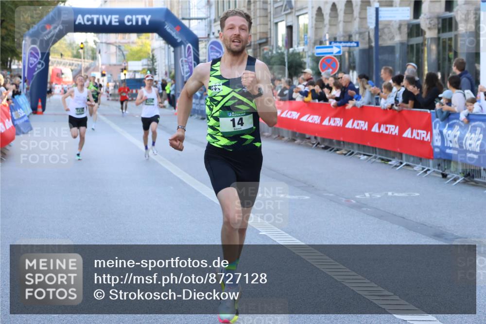 07.09.2025 - BARMER Alsterlauf Strokosch-Dieckow http://msf.ph/oto/8727128 07.09.2025 09:34:29 Ziel 3378, 3926, 4138, 4288, 5391, 5604, 5641, 8037 meine-sportfotos.de