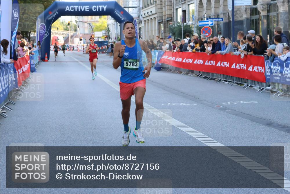 07.09.2025 - BARMER Alsterlauf Strokosch-Dieckow http://msf.ph/oto/8727156 07.09.2025 09:33:45 Ziel 3966, 5747 meine-sportfotos.de