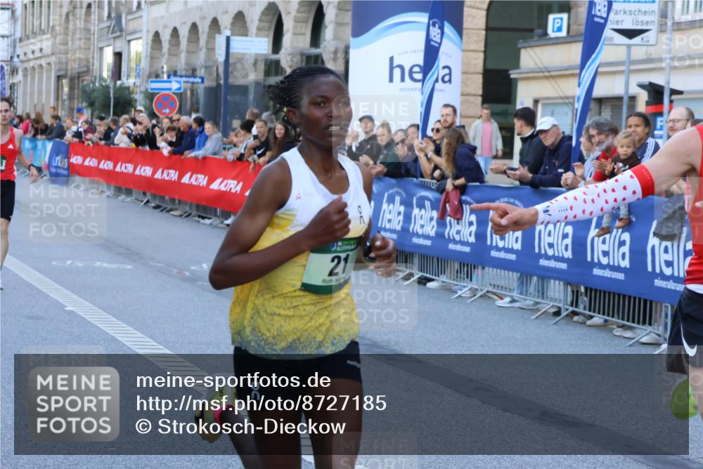 07.09.2025 - BARMER Alsterlauf Strokosch-Dieckow http://msf.ph/oto/8727185 07.09.2025 09:32:36 Ziel 29, 5472 meine-sportfotos.de