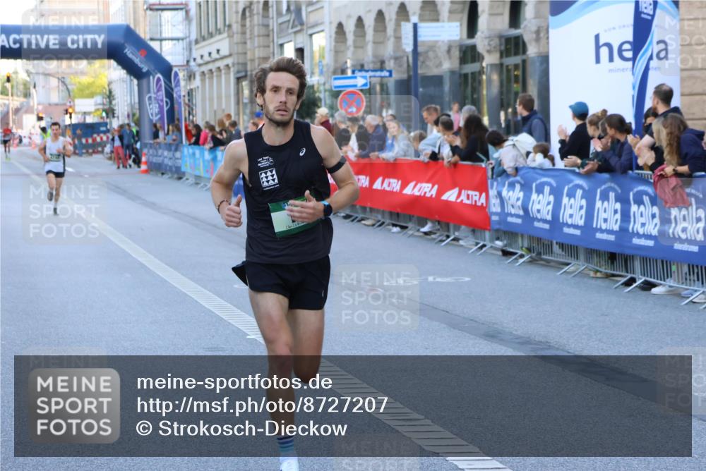 07.09.2025 - BARMER Alsterlauf Strokosch-Dieckow http://msf.ph/oto/8727207 07.09.2025 09:32:13 Ziel 21, 4118, 8354, 8374 meine-sportfotos.de