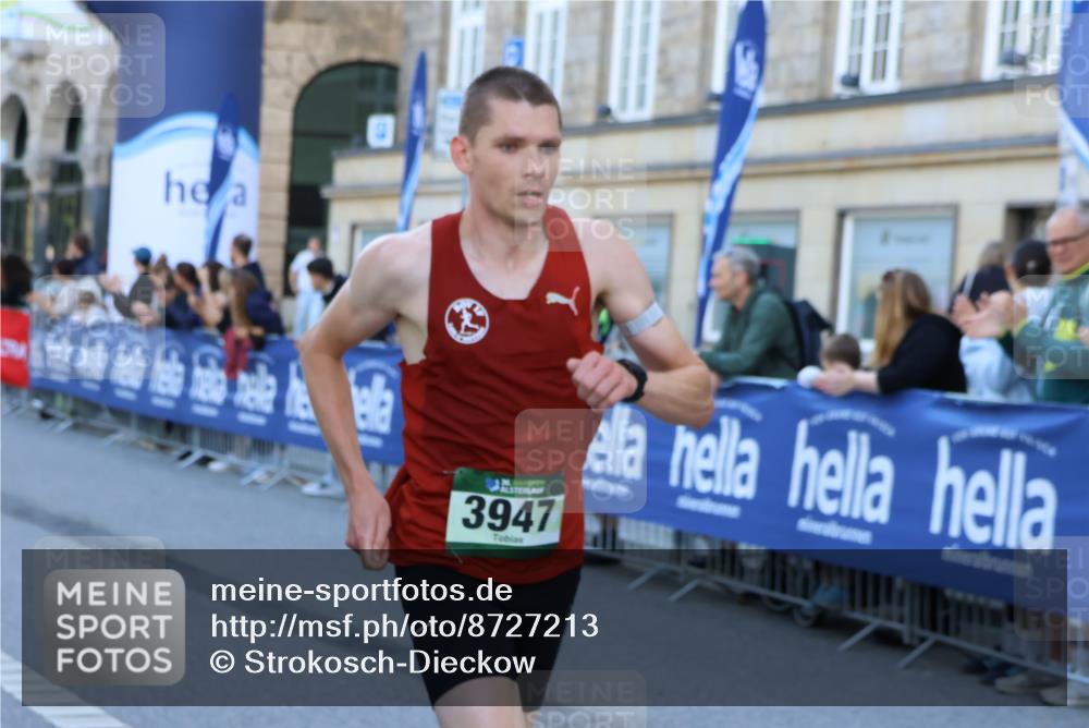 07.09.2025 - BARMER Alsterlauf Strokosch-Dieckow http://msf.ph/oto/8727213 07.09.2025 09:32:07 Ziel 21, 4118, 4744, 8354, 8374 meine-sportfotos.de