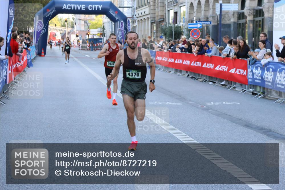 07.09.2025 - BARMER Alsterlauf Strokosch-Dieckow http://msf.ph/oto/8727219 07.09.2025 09:32:03 Ziel 21, 4744, 8354, 8374 meine-sportfotos.de