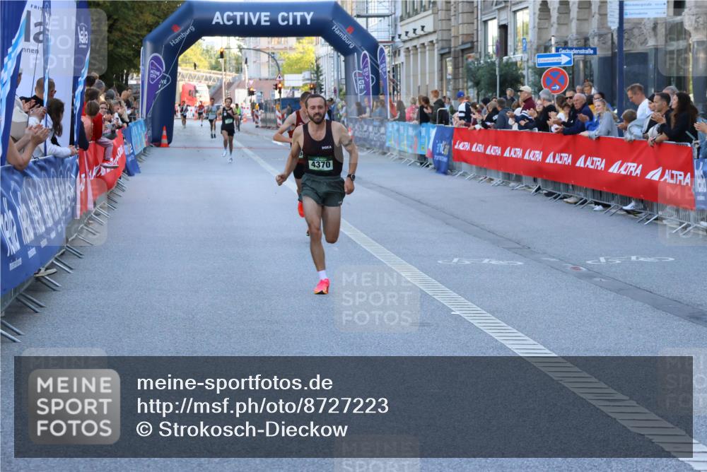 07.09.2025 - BARMER Alsterlauf Strokosch-Dieckow http://msf.ph/oto/8727223 07.09.2025 09:32:02 Ziel 21, 4744, 8354, 8374 meine-sportfotos.de