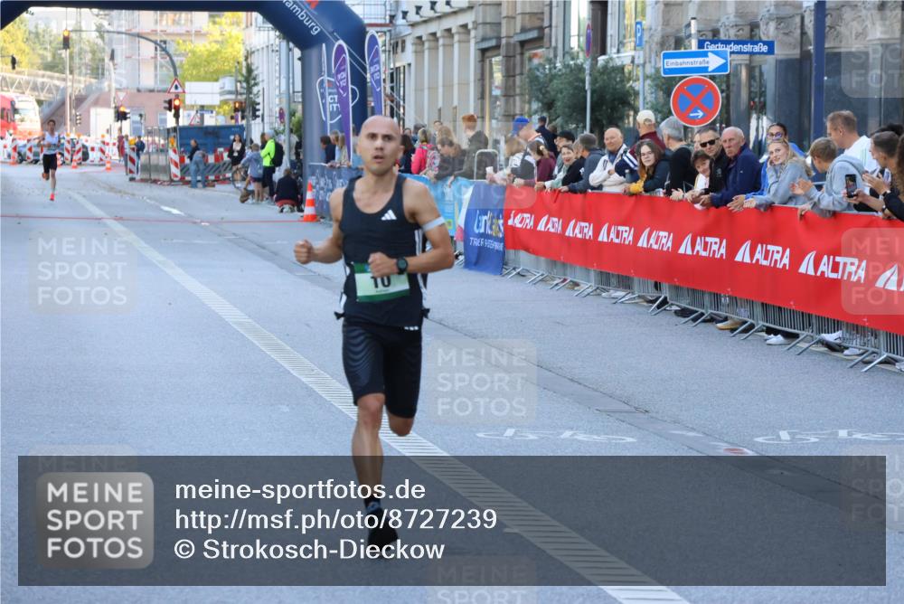 07.09.2025 - BARMER Alsterlauf Strokosch-Dieckow http://msf.ph/oto/8727239 07.09.2025 09:30:45 Ziel 4111 meine-sportfotos.de