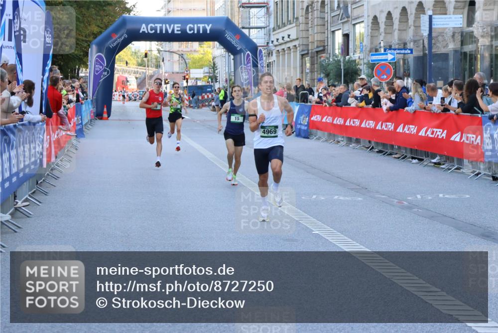 07.09.2025 - BARMER Alsterlauf Strokosch-Dieckow http://msf.ph/oto/8727250 07.09.2025 09:30:31 Ziel 10, 4111 meine-sportfotos.de