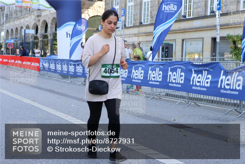 07.09.2025 - BARMER Alsterlauf Strokosch-Dieckow http://msf.ph/oto/8727931 07.09.2025 12:03:00 Ziel  meine-sportfotos.de