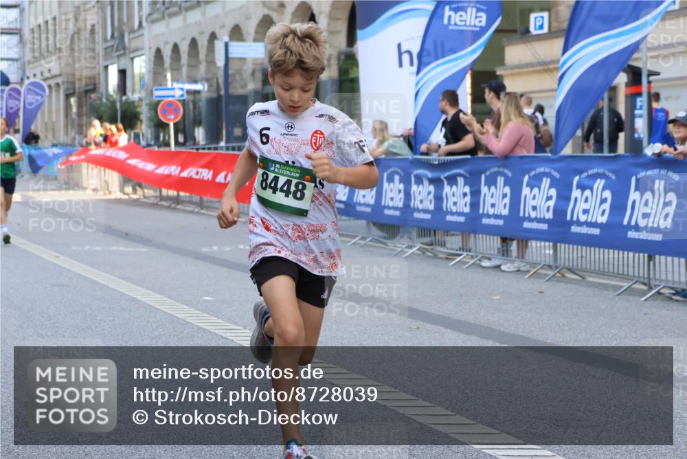 07.09.2025 - BARMER Alsterlauf Strokosch-Dieckow http://msf.ph/oto/8728039 07.09.2025 10:50:19 Ziel  meine-sportfotos.de
