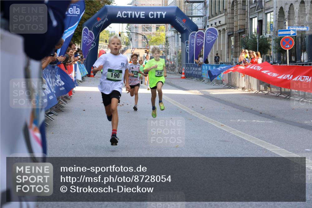 07.09.2025 - BARMER Alsterlauf Strokosch-Dieckow http://msf.ph/oto/8728054 07.09.2025 10:50:13 Ziel  meine-sportfotos.de