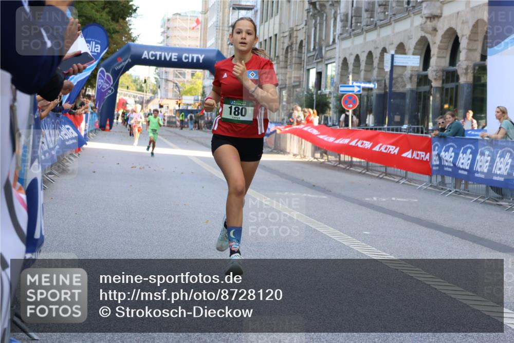 07.09.2025 - BARMER Alsterlauf Strokosch-Dieckow http://msf.ph/oto/8728120 07.09.2025 10:50:02 Ziel  meine-sportfotos.de