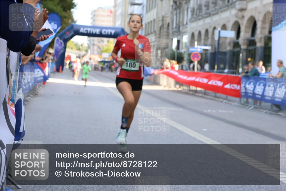 07.09.2025 - BARMER Alsterlauf Strokosch-Dieckow http://msf.ph/oto/8728122 07.09.2025 10:50:02 Ziel  meine-sportfotos.de