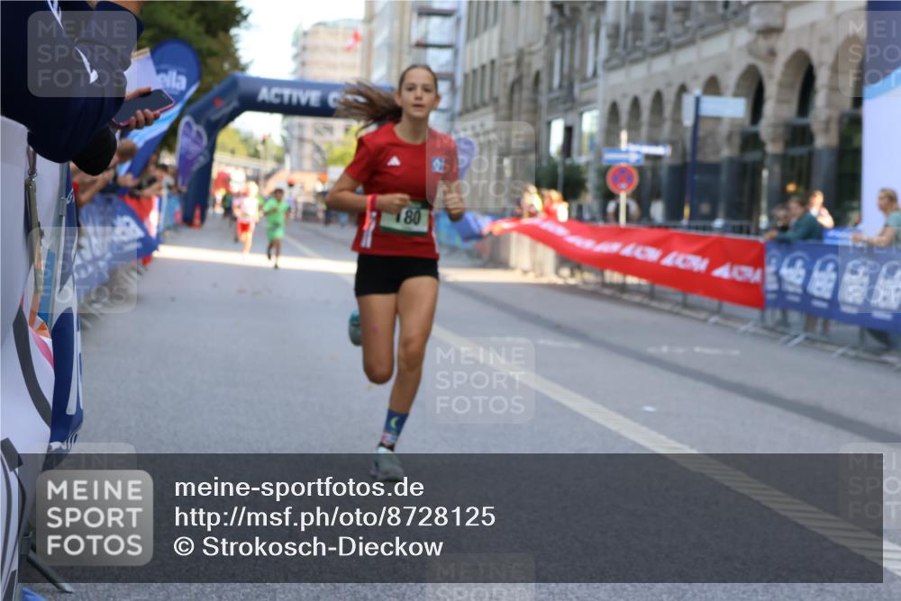 07.09.2025 - BARMER Alsterlauf Strokosch-Dieckow http://msf.ph/oto/8728125 07.09.2025 10:50:02 Ziel  meine-sportfotos.de