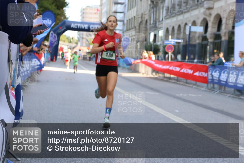 07.09.2025 - BARMER Alsterlauf Strokosch-Dieckow http://msf.ph/oto/8728127 07.09.2025 10:50:02 Ziel  meine-sportfotos.de