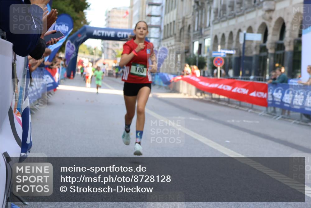 07.09.2025 - BARMER Alsterlauf Strokosch-Dieckow http://msf.ph/oto/8728128 07.09.2025 10:50:02 Ziel  meine-sportfotos.de