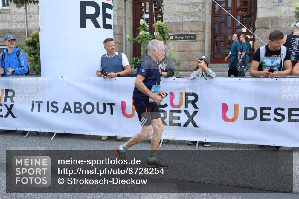 07.09.2025 - BARMER Alsterlauf Strokosch-Dieckow http://msf.ph/oto/8728254 07.09.2025 10:44:06 Ziel  meine-sportfotos.de