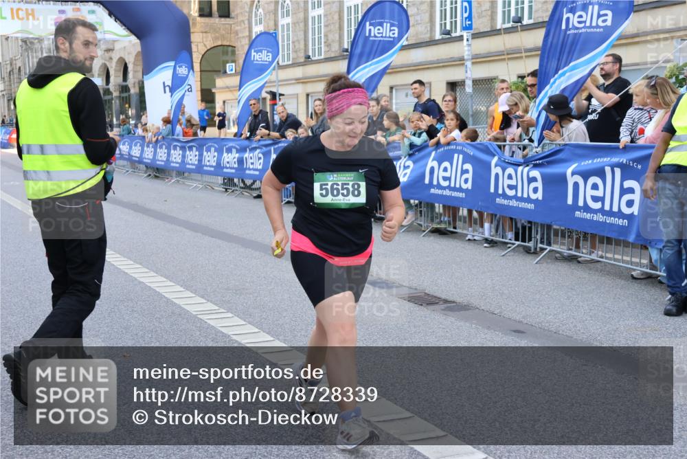 07.09.2025 - BARMER Alsterlauf Strokosch-Dieckow http://msf.ph/oto/8728339 07.09.2025 10:38:46 Ziel 4589 meine-sportfotos.de