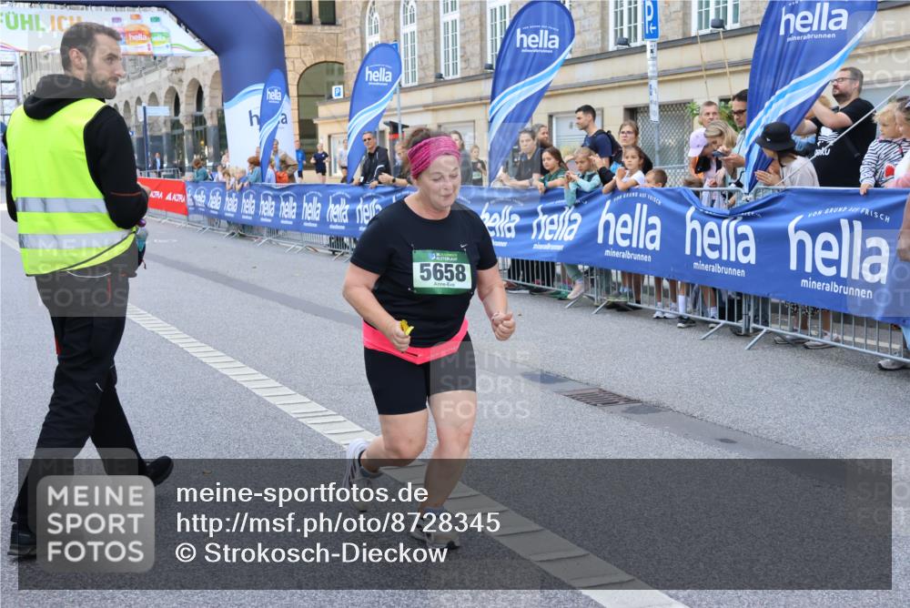 07.09.2025 - BARMER Alsterlauf Strokosch-Dieckow http://msf.ph/oto/8728345 07.09.2025 10:38:46 Ziel 4589 meine-sportfotos.de