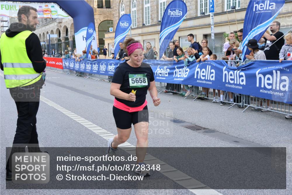 07.09.2025 - BARMER Alsterlauf Strokosch-Dieckow http://msf.ph/oto/8728348 07.09.2025 10:38:46 Ziel 4589 meine-sportfotos.de