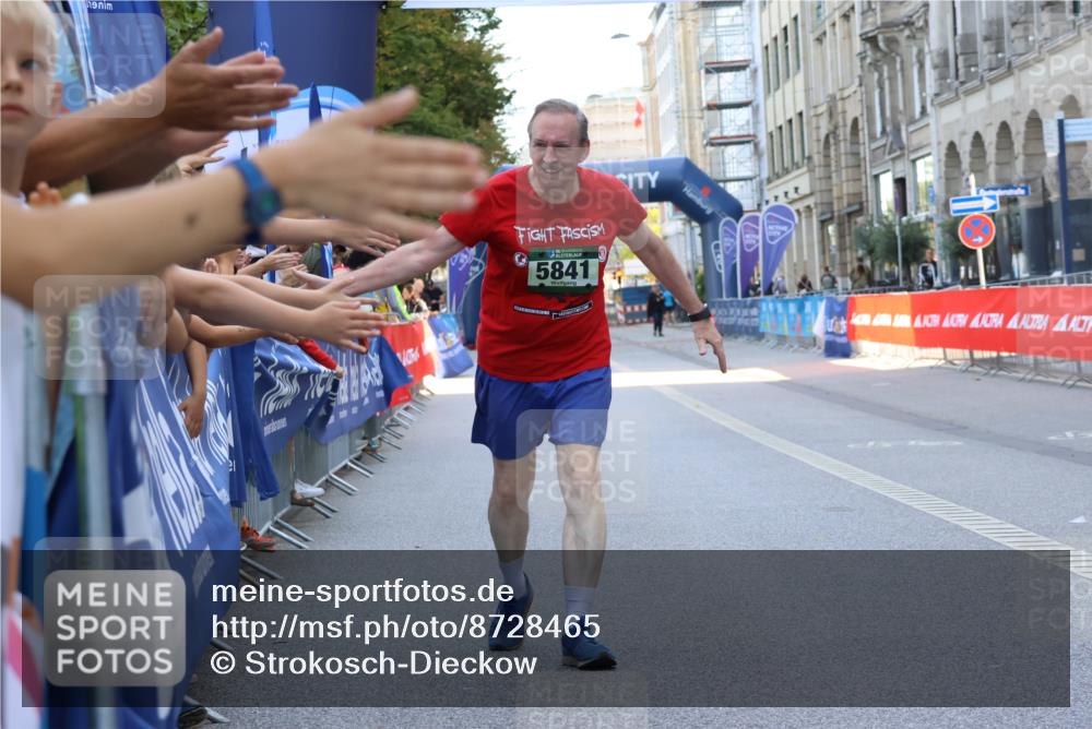 07.09.2025 - BARMER Alsterlauf Strokosch-Dieckow http://msf.ph/oto/8728465 07.09.2025 10:36:08 Ziel  meine-sportfotos.de