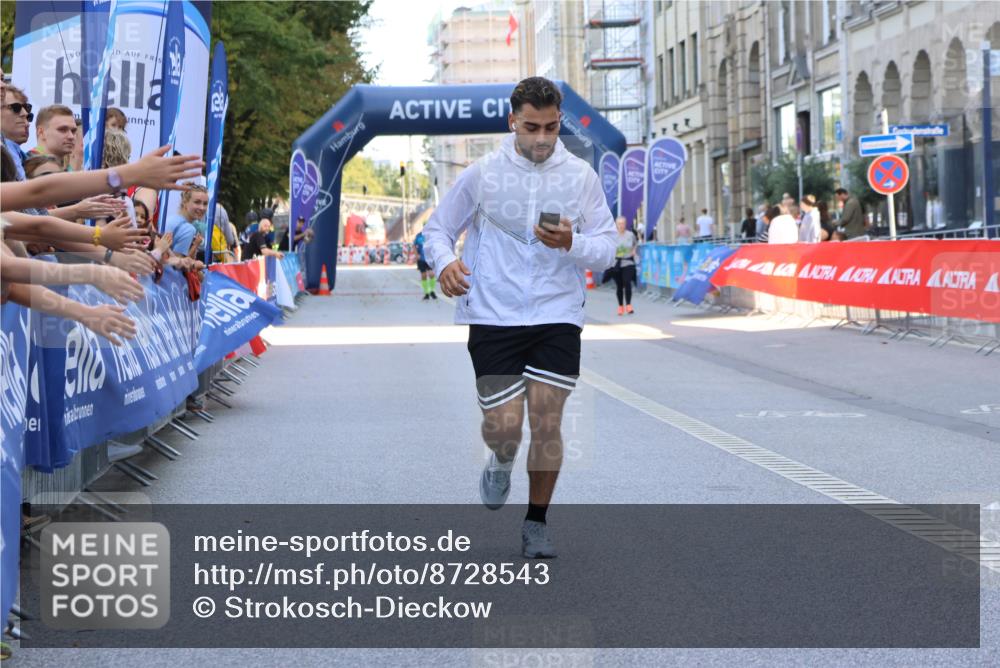 07.09.2025 - BARMER Alsterlauf Strokosch-Dieckow http://msf.ph/oto/8728543 07.09.2025 10:35:10 Ziel 4069, 5841 meine-sportfotos.de