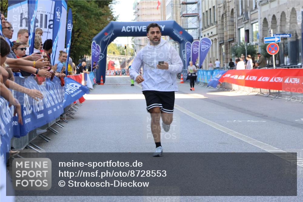 07.09.2025 - BARMER Alsterlauf Strokosch-Dieckow http://msf.ph/oto/8728553 07.09.2025 10:35:10 Ziel 4069, 5841 meine-sportfotos.de