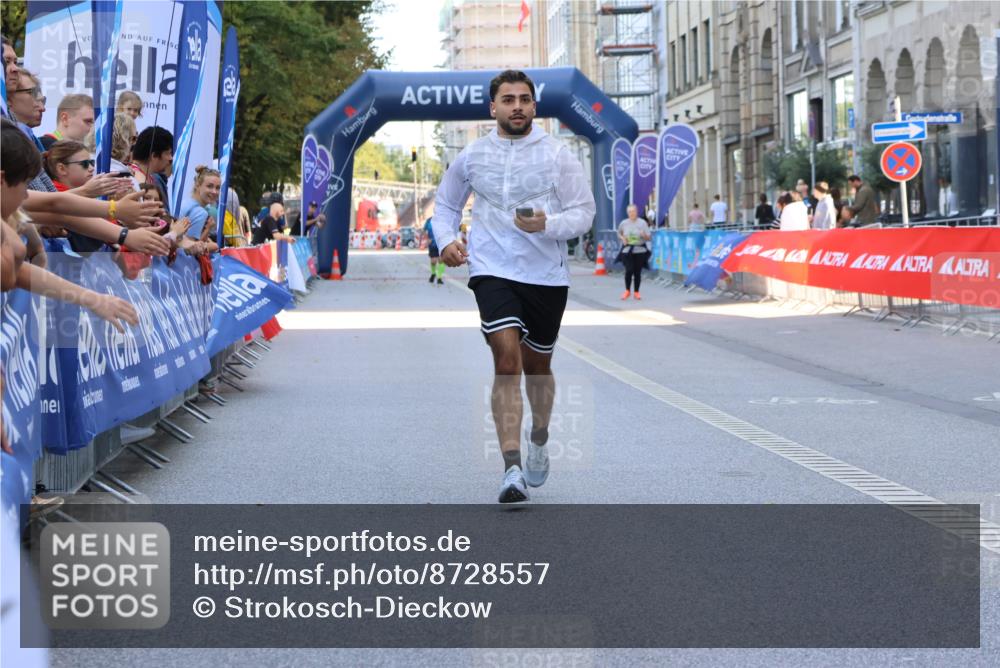 07.09.2025 - BARMER Alsterlauf Strokosch-Dieckow http://msf.ph/oto/8728557 07.09.2025 10:35:10 Ziel 4069, 5841 meine-sportfotos.de