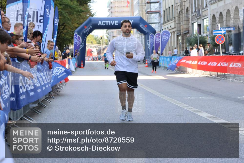 07.09.2025 - BARMER Alsterlauf Strokosch-Dieckow http://msf.ph/oto/8728559 07.09.2025 10:35:10 Ziel 4069, 5841 meine-sportfotos.de