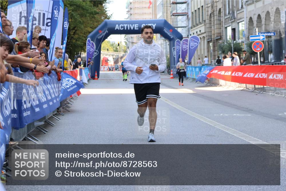 07.09.2025 - BARMER Alsterlauf Strokosch-Dieckow http://msf.ph/oto/8728563 07.09.2025 10:35:10 Ziel 4069, 5841 meine-sportfotos.de