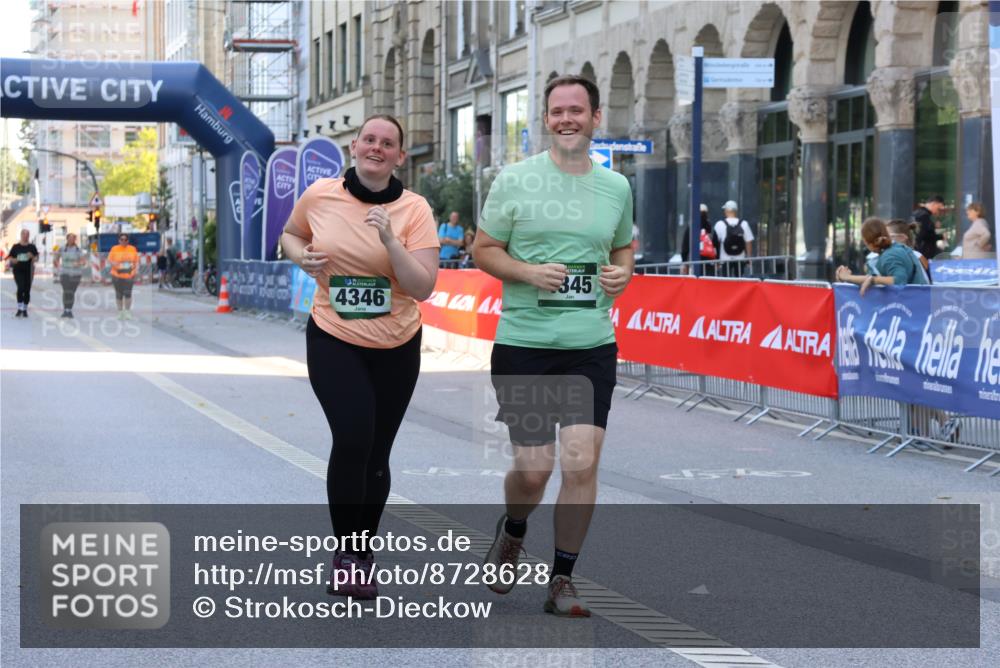 07.09.2025 - BARMER Alsterlauf Strokosch-Dieckow http://msf.ph/oto/8728628 07.09.2025 10:33:52 Ziel 2526 meine-sportfotos.de