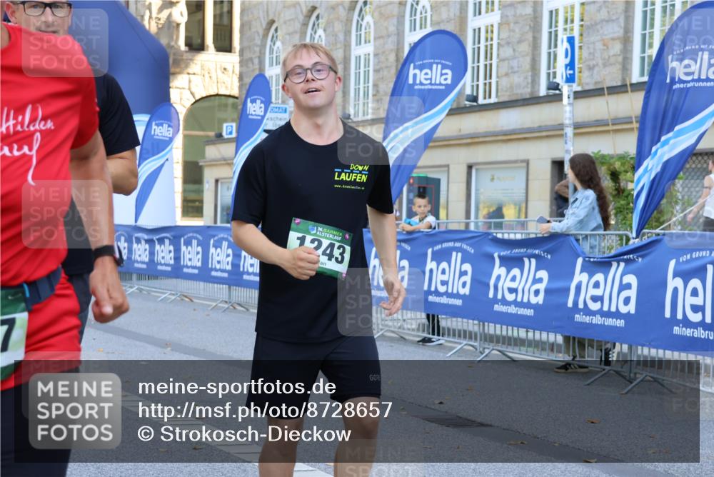 07.09.2025 - BARMER Alsterlauf Strokosch-Dieckow http://msf.ph/oto/8728657 07.09.2025 11:58:35 Ziel  meine-sportfotos.de