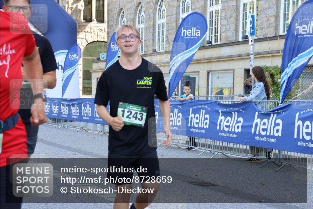 07.09.2025 - BARMER Alsterlauf Strokosch-Dieckow http://msf.ph/oto/8728659 07.09.2025 11:58:35 Ziel  meine-sportfotos.de