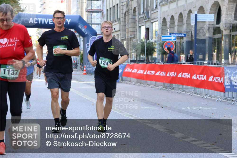 07.09.2025 - BARMER Alsterlauf Strokosch-Dieckow http://msf.ph/oto/8728674 07.09.2025 11:58:30 Ziel  meine-sportfotos.de