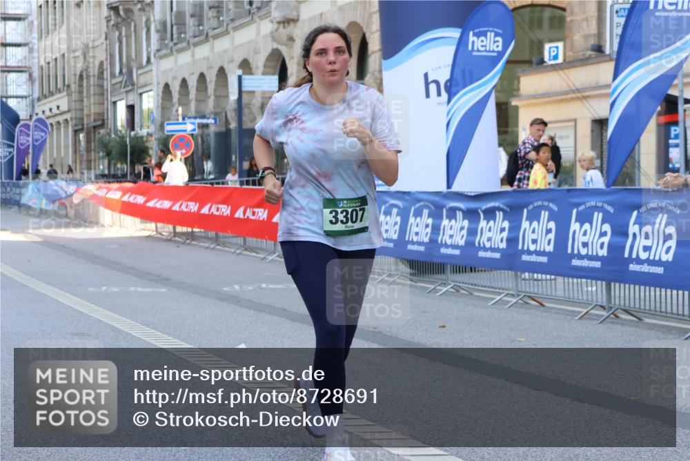 07.09.2025 - BARMER Alsterlauf Strokosch-Dieckow http://msf.ph/oto/8728691 07.09.2025 10:32:40 Ziel 3898, 4939 meine-sportfotos.de