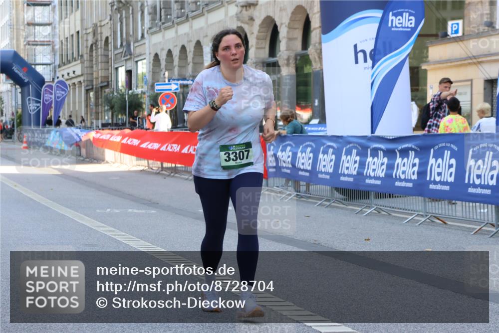 07.09.2025 - BARMER Alsterlauf Strokosch-Dieckow http://msf.ph/oto/8728704 07.09.2025 10:32:39 Ziel 3898, 4939 meine-sportfotos.de