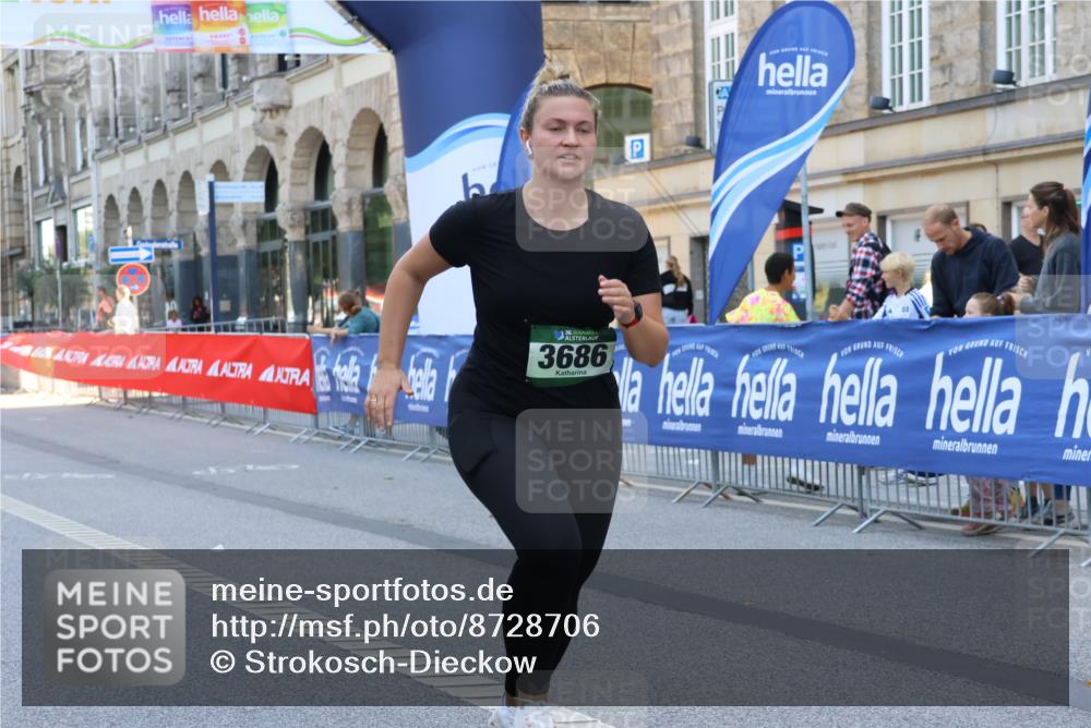 07.09.2025 - BARMER Alsterlauf Strokosch-Dieckow http://msf.ph/oto/8728706 07.09.2025 10:32:33 Ziel 3105, 4939 meine-sportfotos.de