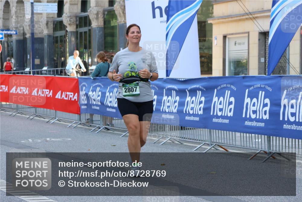 07.09.2025 - BARMER Alsterlauf Strokosch-Dieckow http://msf.ph/oto/8728769 07.09.2025 10:32:15 Ziel 4222 meine-sportfotos.de