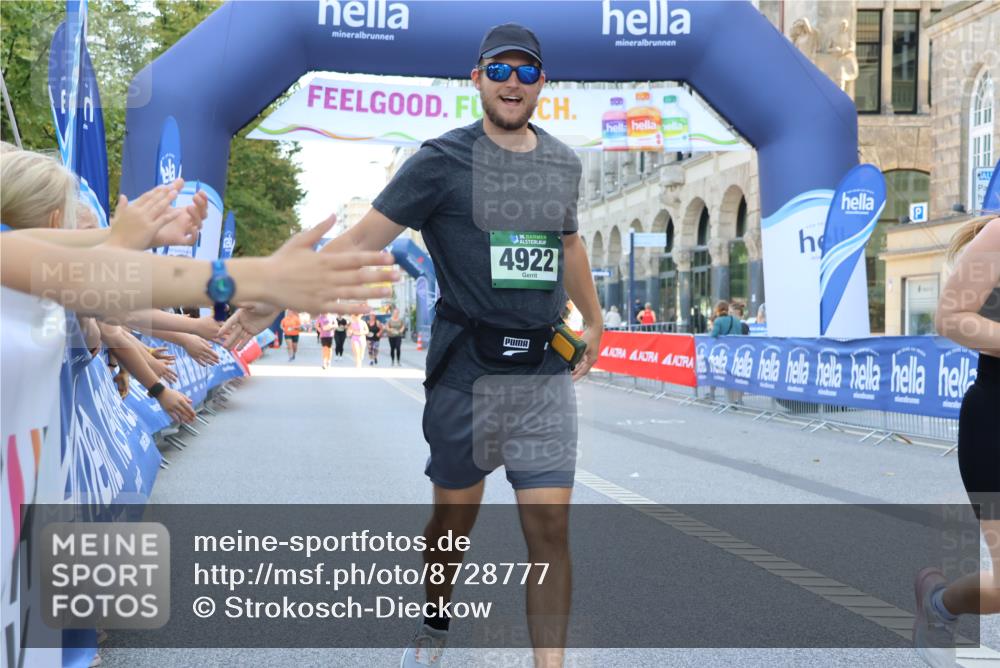 07.09.2025 - BARMER Alsterlauf Strokosch-Dieckow http://msf.ph/oto/8728777 07.09.2025 10:32:05 Ziel 3307, 4222 meine-sportfotos.de