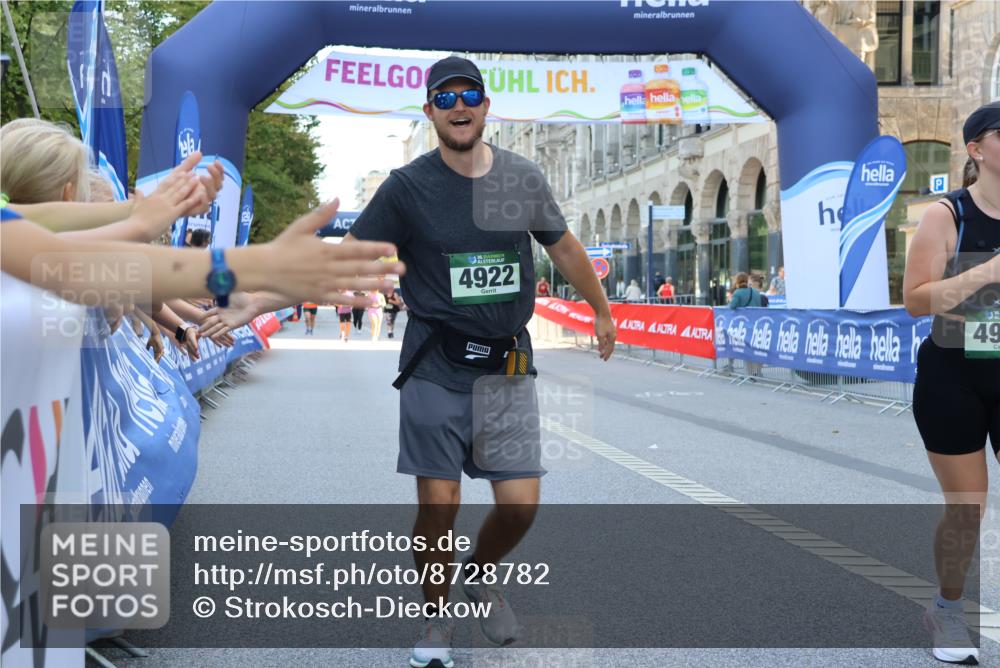 07.09.2025 - BARMER Alsterlauf Strokosch-Dieckow http://msf.ph/oto/8728782 07.09.2025 10:32:04 Ziel 3307, 4222 meine-sportfotos.de
