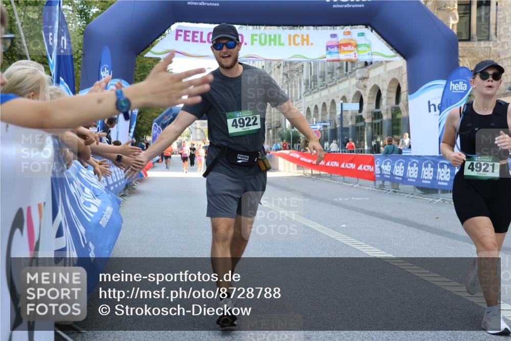 07.09.2025 - BARMER Alsterlauf Strokosch-Dieckow http://msf.ph/oto/8728788 07.09.2025 10:32:04 Ziel 3307, 4222 meine-sportfotos.de