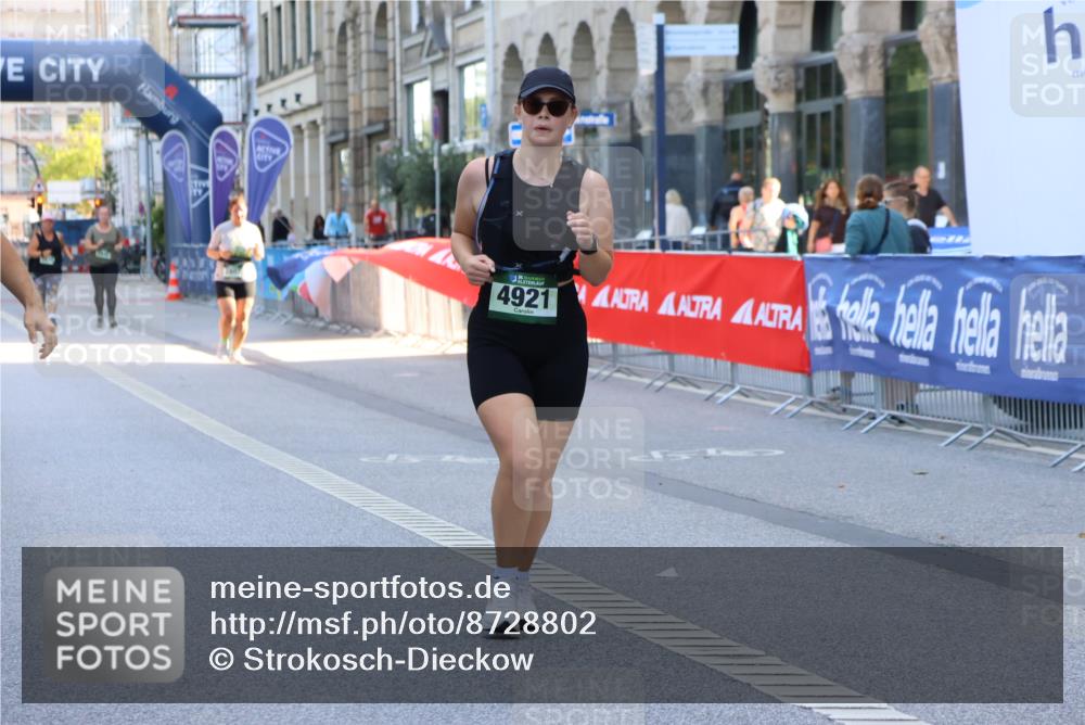 07.09.2025 - BARMER Alsterlauf Strokosch-Dieckow http://msf.ph/oto/8728802 07.09.2025 10:32:02 Ziel 3307, 4222 meine-sportfotos.de