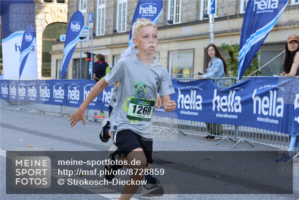 07.09.2025 - BARMER Alsterlauf Strokosch-Dieckow http://msf.ph/oto/8728859 07.09.2025 11:57:21 Ziel  meine-sportfotos.de