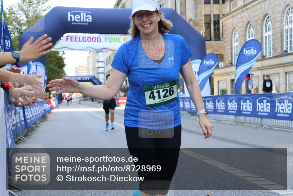 07.09.2025 - BARMER Alsterlauf Strokosch-Dieckow http://msf.ph/oto/8728969 07.09.2025 10:30:32 Ziel 3324, 3451, 6239, 6240 meine-sportfotos.de