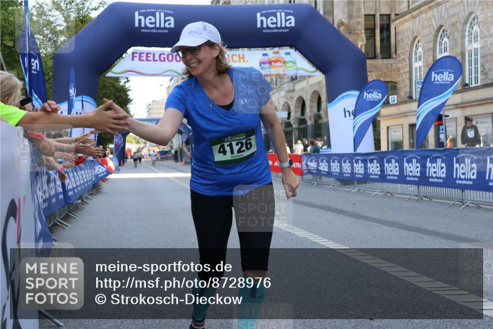 07.09.2025 - BARMER Alsterlauf Strokosch-Dieckow http://msf.ph/oto/8728976 07.09.2025 10:30:32 Ziel 3324, 3451, 6239, 6240 meine-sportfotos.de