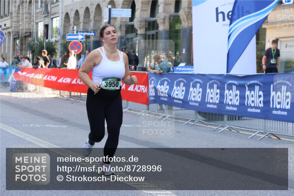 07.09.2025 - BARMER Alsterlauf Strokosch-Dieckow http://msf.ph/oto/8728996 07.09.2025 10:30:11 Ziel 4624 meine-sportfotos.de