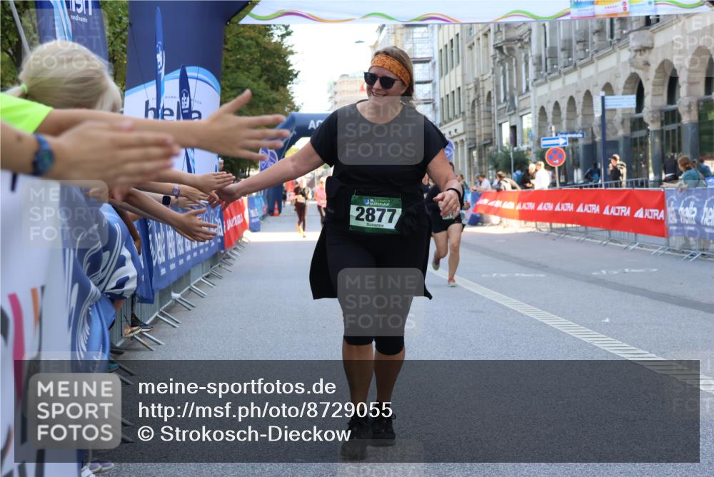 07.09.2025 - BARMER Alsterlauf Strokosch-Dieckow http://msf.ph/oto/8729055 07.09.2025 10:29:32 Ziel 3950 meine-sportfotos.de