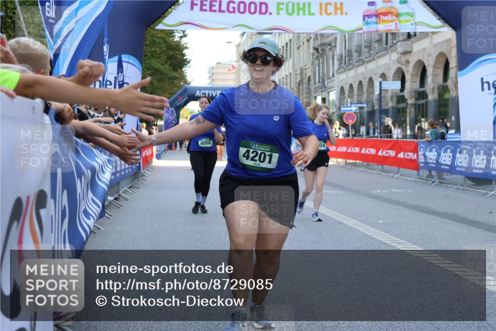 07.09.2025 - BARMER Alsterlauf Strokosch-Dieckow http://msf.ph/oto/8729085 07.09.2025 10:29:18 Ziel 2215, 2382, 3287, 5071 meine-sportfotos.de