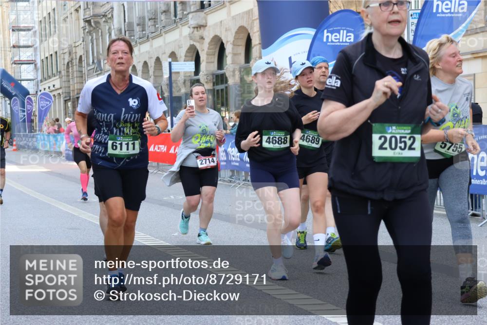 07.09.2025 - BARMER Alsterlauf Strokosch-Dieckow http://msf.ph/oto/8729171 07.09.2025 10:28:51 Ziel 2486, 2877, 3141, 3165, 3495 meine-sportfotos.de