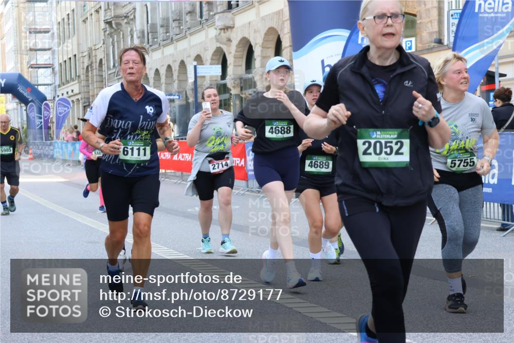 07.09.2025 - BARMER Alsterlauf Strokosch-Dieckow http://msf.ph/oto/8729177 07.09.2025 10:28:50 Ziel 2877, 3141, 3165, 3457, 3495, 3560 meine-sportfotos.de