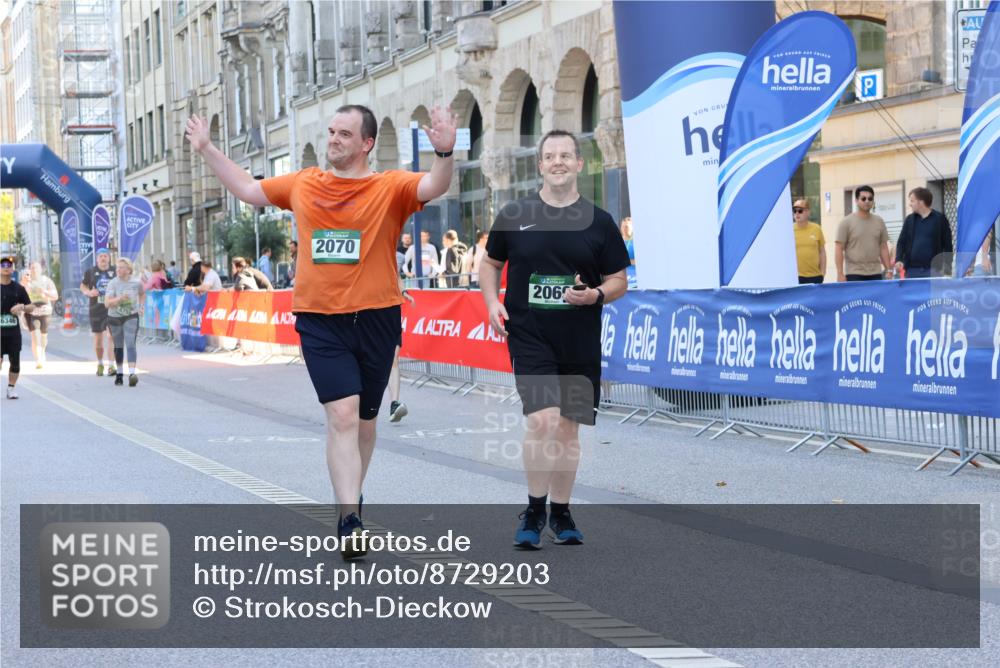 07.09.2025 - BARMER Alsterlauf Strokosch-Dieckow http://msf.ph/oto/8729203 07.09.2025 10:28:37 Ziel 3457, 3495, 3542, 3553, 3560, 4000, 4004, 4201 meine-sportfotos.de