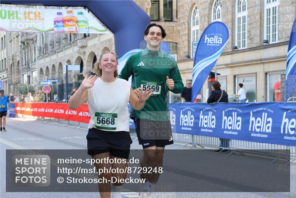 07.09.2025 - BARMER Alsterlauf Strokosch-Dieckow http://msf.ph/oto/8729248 07.09.2025 10:28:24 Ziel 2485, 3542, 3553, 4688, 4689, 4804, 5985 meine-sportfotos.de