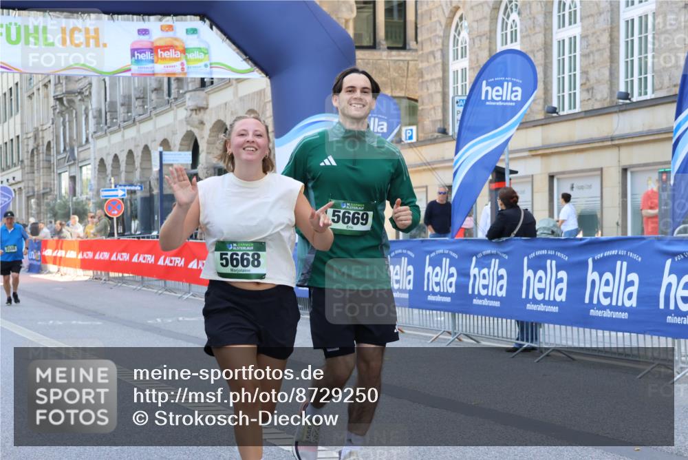 07.09.2025 - BARMER Alsterlauf Strokosch-Dieckow http://msf.ph/oto/8729250 07.09.2025 10:28:24 Ziel 2485, 3542, 3553, 4688, 4689, 4804, 5985 meine-sportfotos.de